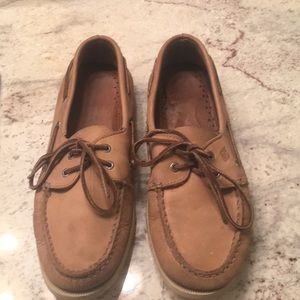 Men’s size 11  Sperry Topsiders